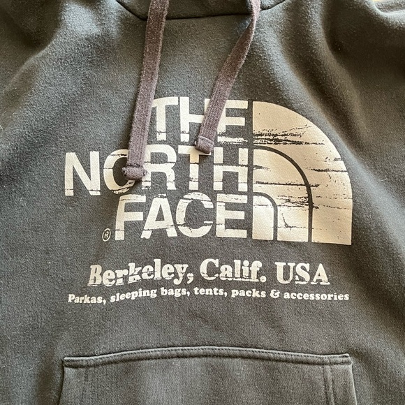 Northface Men’s Hoodie - Picture 3 of 9